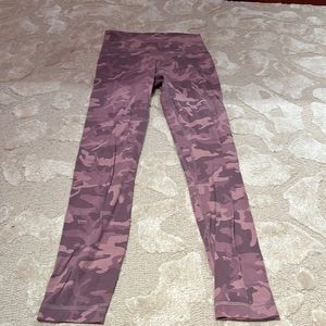 Lululemon camo leggings size 4
